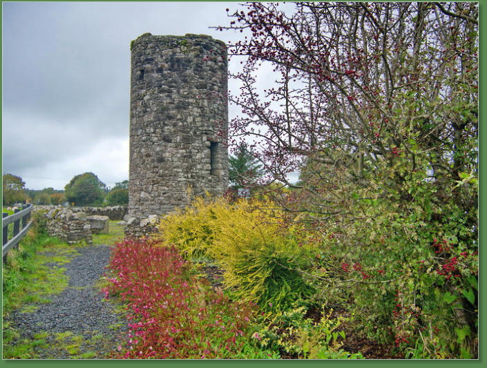 Roundtower bei Drumcliff, Irland