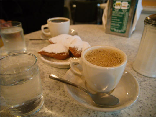 Cafe du Monde, New Orleans, LA