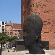 081