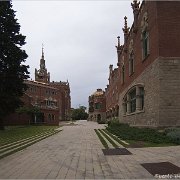 2 005
