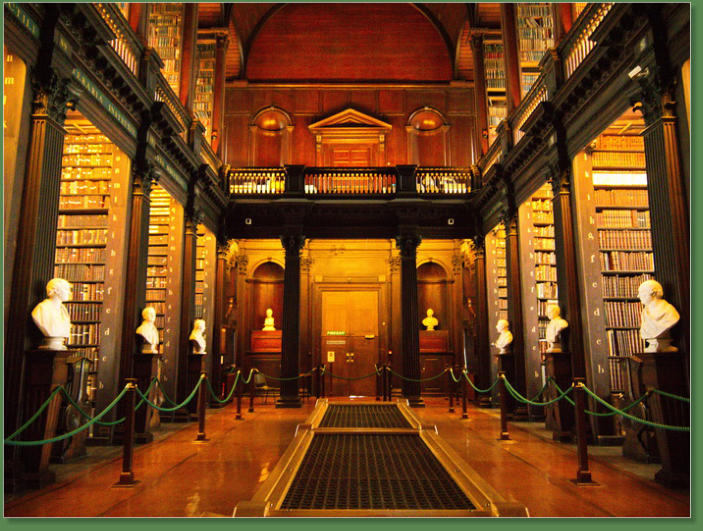 Trinity College - Long Room - Dublin, IR