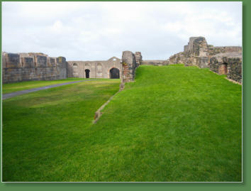 Downhill Demesme - Downhill House und Mausoleum, Nordirland