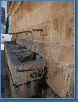 Iglesia de Padre Jesus + Fuente de los Ocho Canos, Ronda, ES