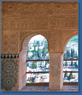 Damenturm im Jardines de El Partal Alhambra, Granada