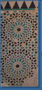 Das Innere des Mihrad-Turms im Jardines de El Partal Alhambra, Granada