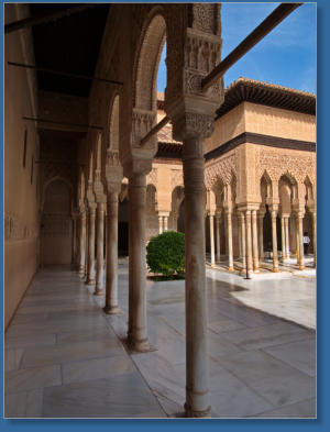 Der Löwenpalast -Nasriden-Paläste - Alhambra, Granada