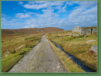 Das verlassene Dorf bei Slievemore - Achill Island, Irland