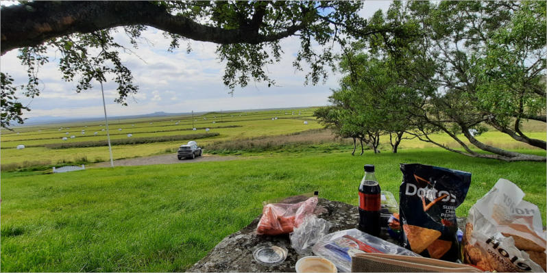 Ytri-Rauðamelskirkja und Umgebung, Island