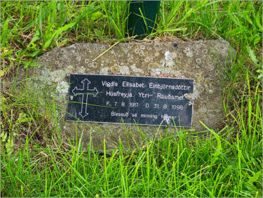 Ytri-Rauðamelskirkja und Umgebung, Island
