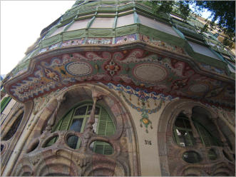 Casa Comalat - Barcelona, ES