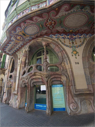 Casa Comalat - Barcelona, ES