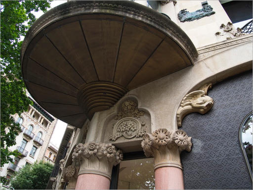 Casa Lleò - Barcelona, ES