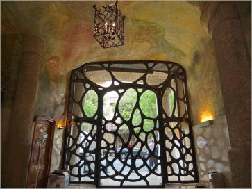 Casa Milà - Barcelona, ES