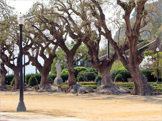 Plaça de l'Armada - Barcelona, ES