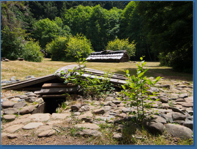 Patricks Point SP - Sumêg Village, CA