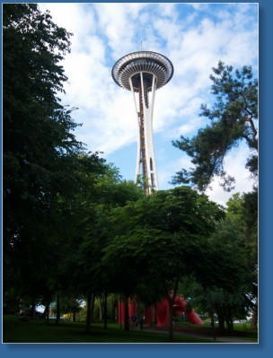 Parkanlange zwischen Space Needle und Glasmuseum - Seattle, WA