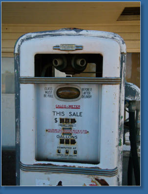 Alte Tankstelle entlang des HW 97, OR