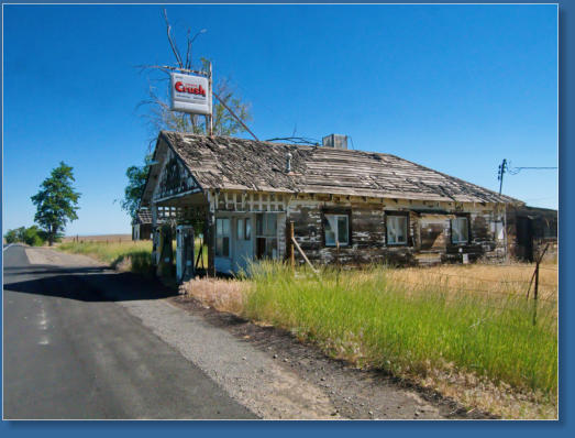 Alte Tankstelle entlang des HW 97, OR