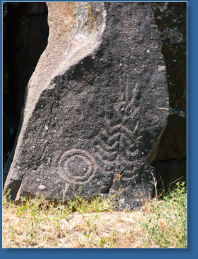 Horsethief Lake Petroglyphs - Columbia Hills State Park, WA