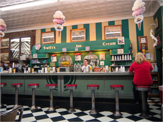 Borroums Drugstore, Corinth, MS