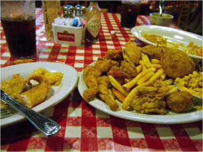 Abendessen im Preejean's Resaurant, Lafayette, LA