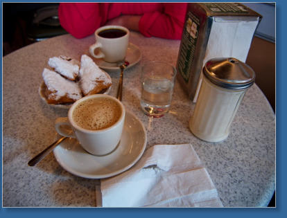 Cafe du Monde - New Orleans, LA