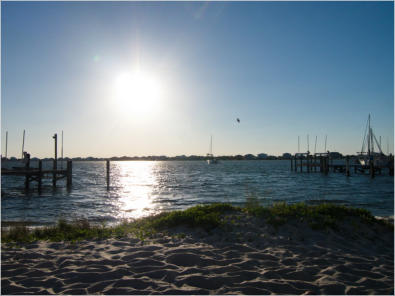 Hausstrand der Travellodge in Pensacola Beach, FL