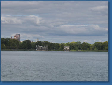 Jacqueline Kennedy Onassis Reservoir - Central Park NYC