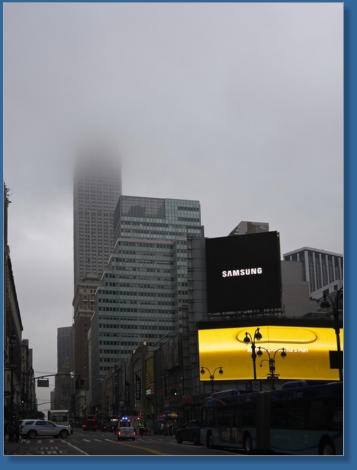 Dicke Wolken über Midtown, NYC