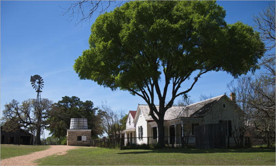 Sauer-Beckmann Living Historie Farm - Texas