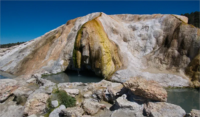 Travertine Hot Springs, Bridgeport - CA
