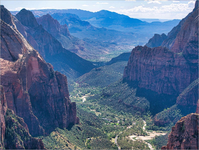 Zion National Park - Observaton Point Trail via East Mesa, UT